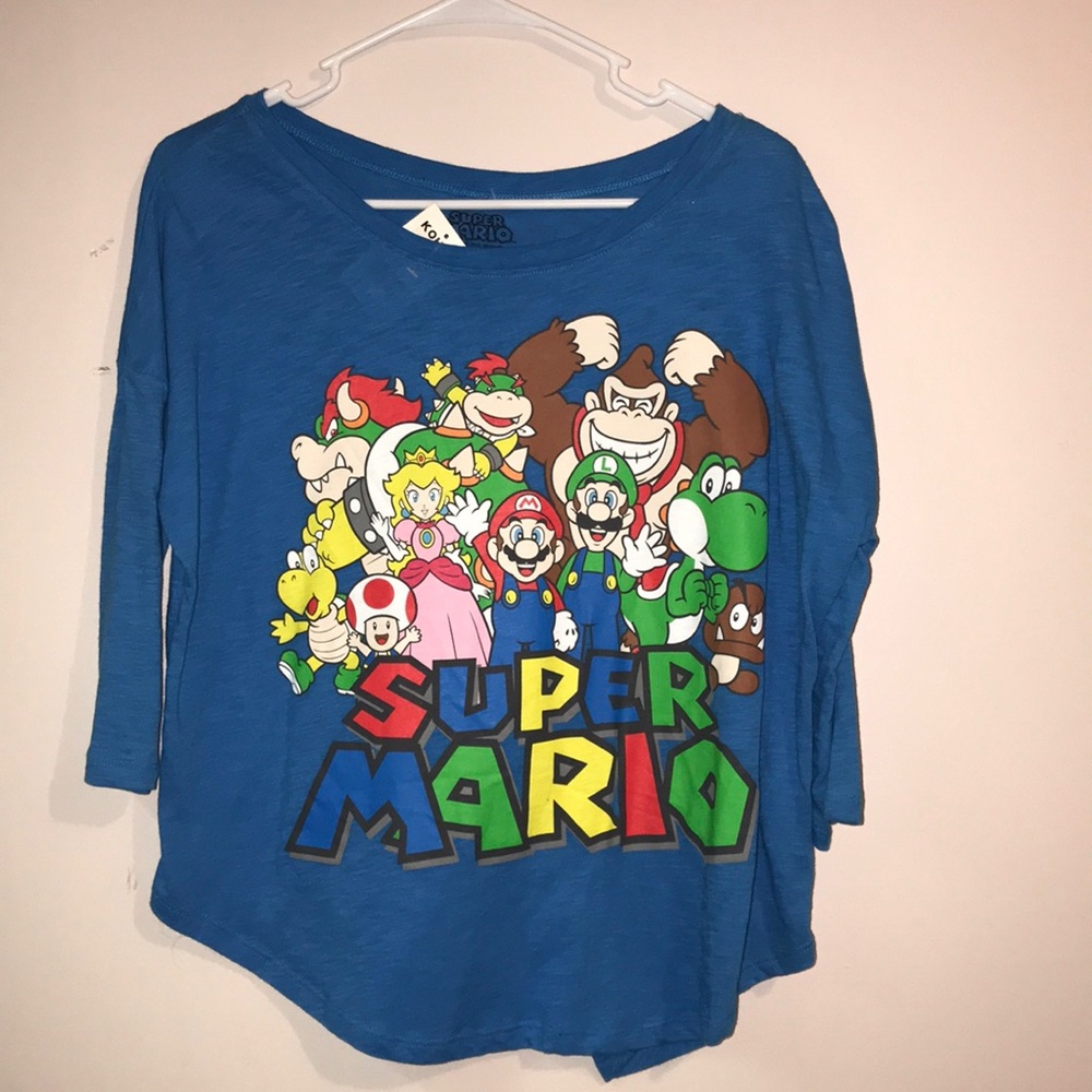 Super Mario Top with tags! Size Large